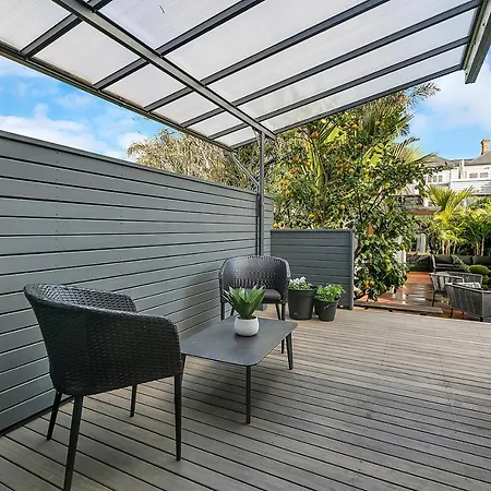 Qv Ponsonby Luxury Villa